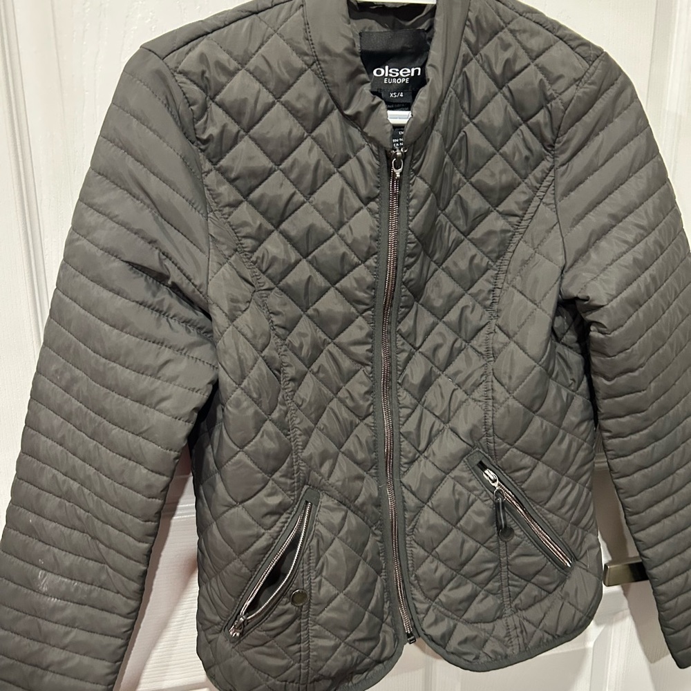 Grey Olsen jacket - Picture 2 of 3